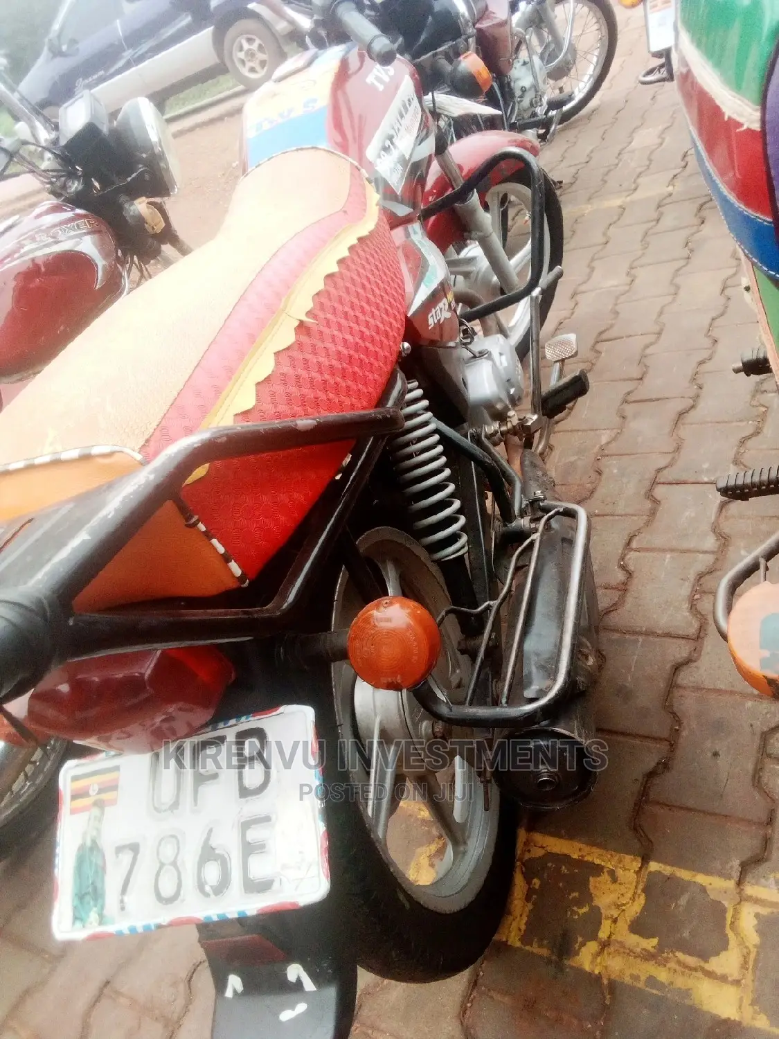 TVS HLX 125 2017 Red