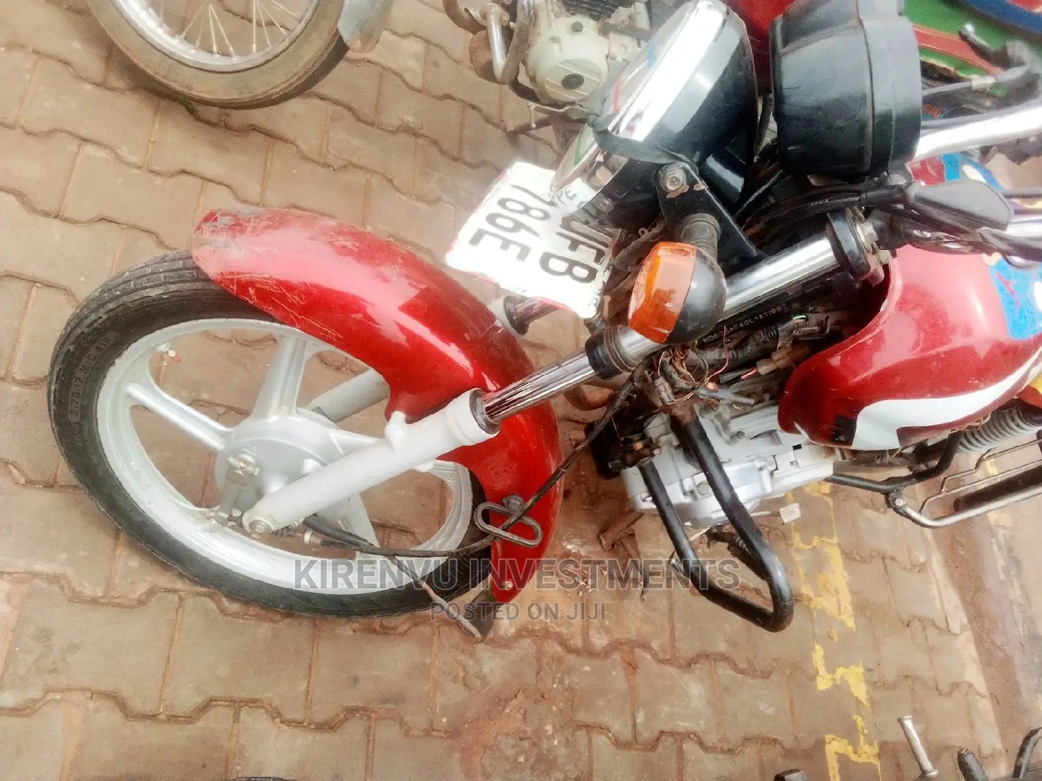 TVS HLX 125 2017 Red