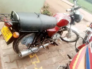 Bajaj Boxer 100 2012 Red
