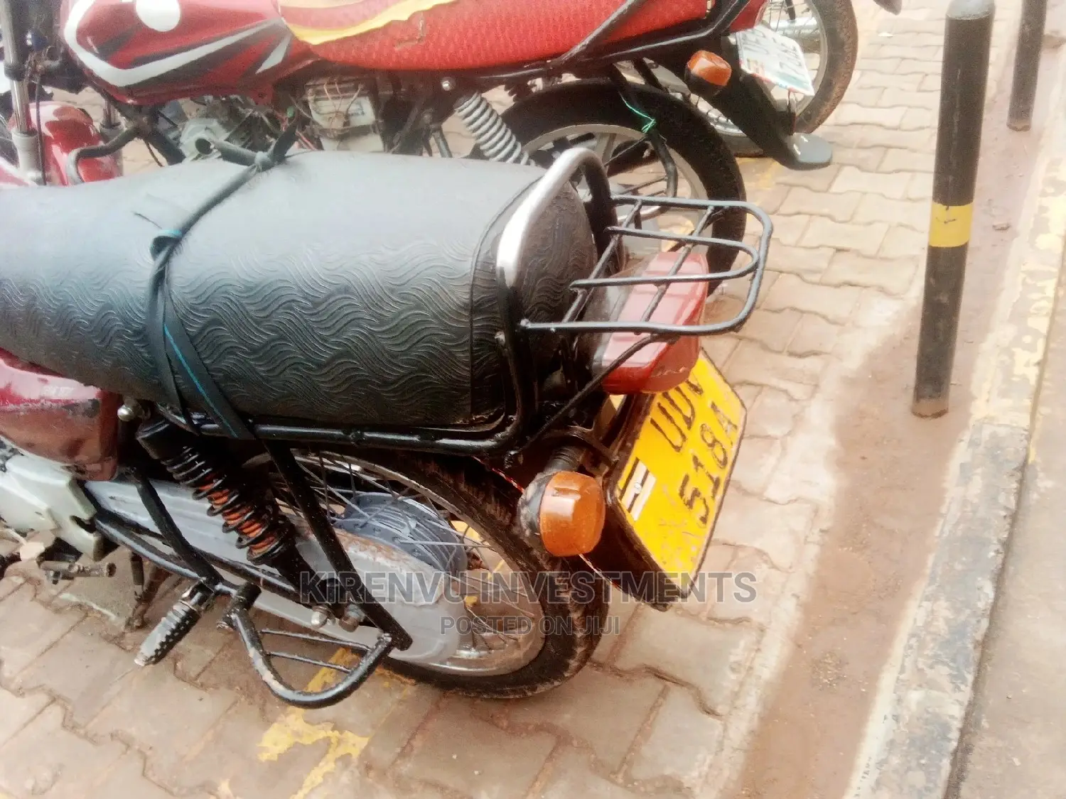 Bajaj Boxer 100 2012 Red