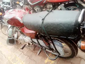 Bajaj Boxer 100 2012 Red