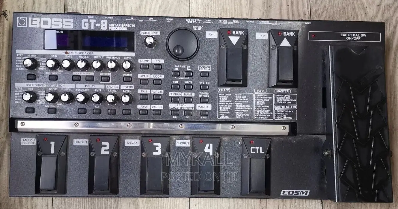 Boss Gt-8 Multi Effects Pedal