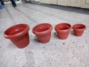 Round Plastic Flower Pots