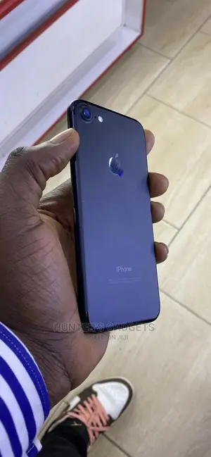 Apple iPhone 7 128 GB Gray