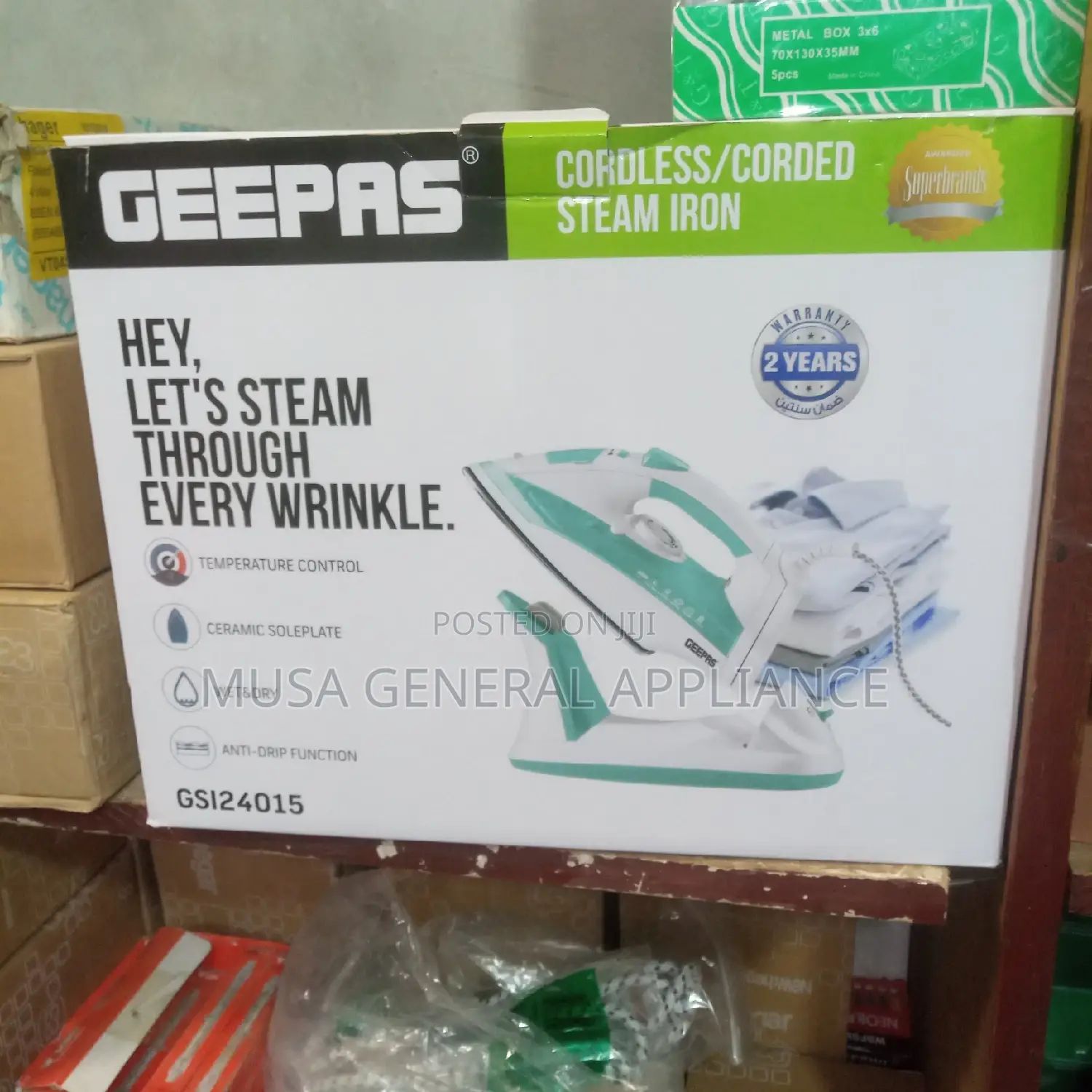 Geepas Steam Iron