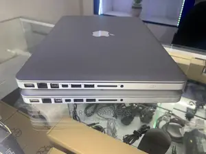 Laptop Apple MacBook Pro 2012 4GB Intel Core I7 HDD 500GB