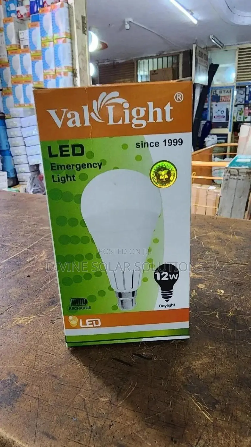 VAL Rechargeable Light