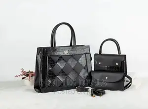 3pcs of Ladies Designer Handbags _ Black