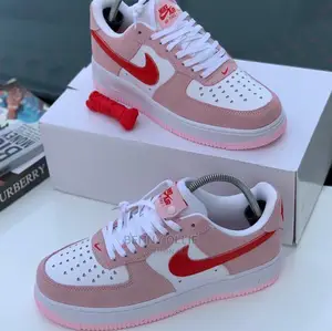 Nike Valentine