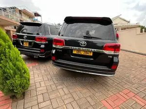Landcruiser V8 Car for Hire-Rent