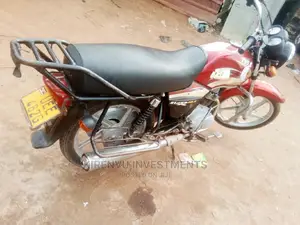 TVS Apache 180 RTR 2016 Red