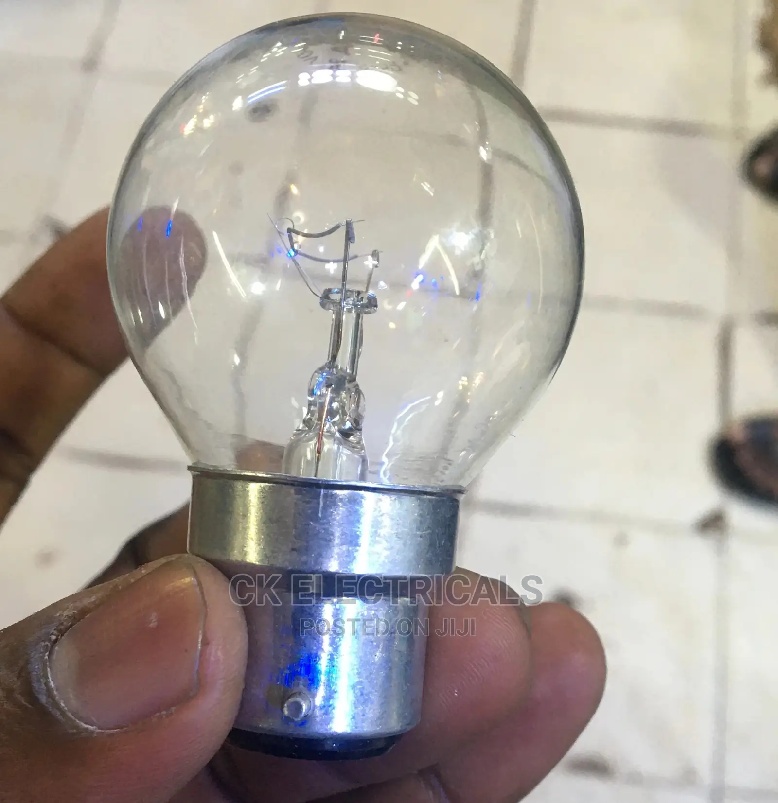 LED/Ordinary/Spot/Heat/Chicken Bulbs/Emergency Bulbs Availab