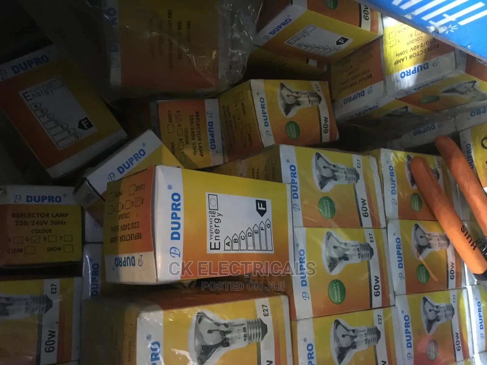 LED/Ordinary/Spot/Heat/Chicken Bulbs/Emergency Bulbs Availab