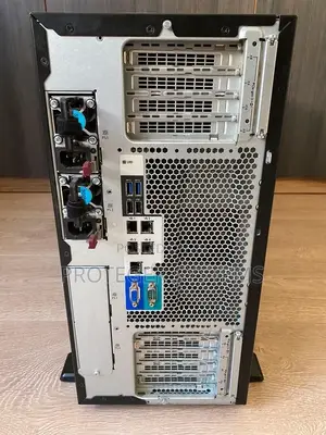 Server HP ProLiant ML 64GB Intel Xeon HDD 4T