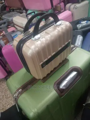 Beauty Bag Medium ( Rose Gold)