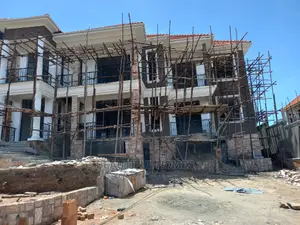 Furnished 7bdrm House in Kigo Corporate, Makindye for Sale