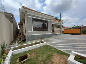 Furnished 4bdrm House in Kisaasi, Central Division for Sale
