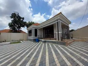 Furnished 4bdrm House in Kisaasi, Central Division for Sale