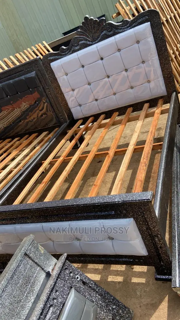 4*6 White Bed on Sale