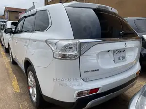 Mitsubishi Outlander 2014 White