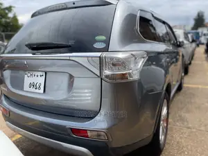 Mitsubishi Outlander 2014 Gray