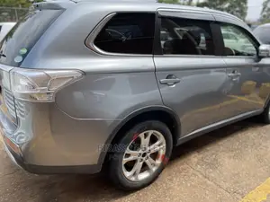 Mitsubishi Outlander 2014 Gray