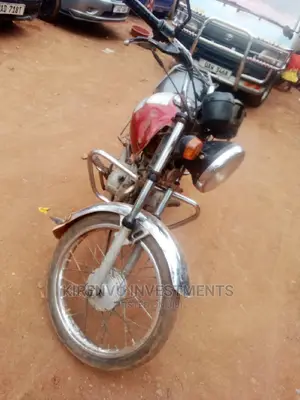 TVS HLX 125 2011 Red