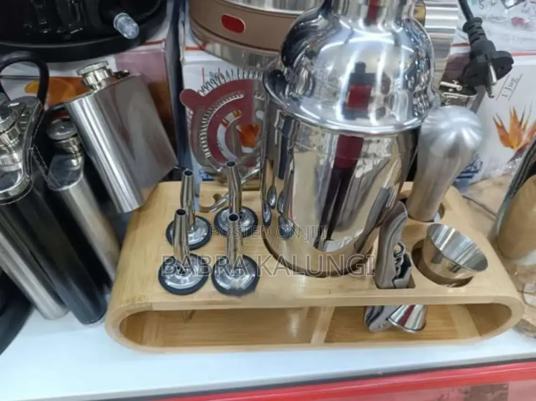 Cocktail Shaker Set