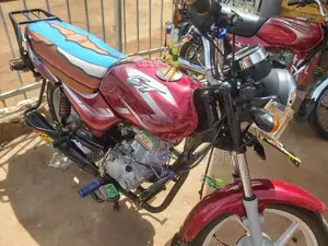 New Bajaj Boxer X125 2022 Red
