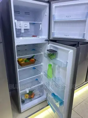 Hisense 328litres Double Door Refrigerator // Frost Free // Rt328n4dgn