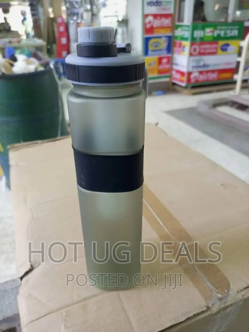 Portable Plastic Water Bottle - Grey/Black