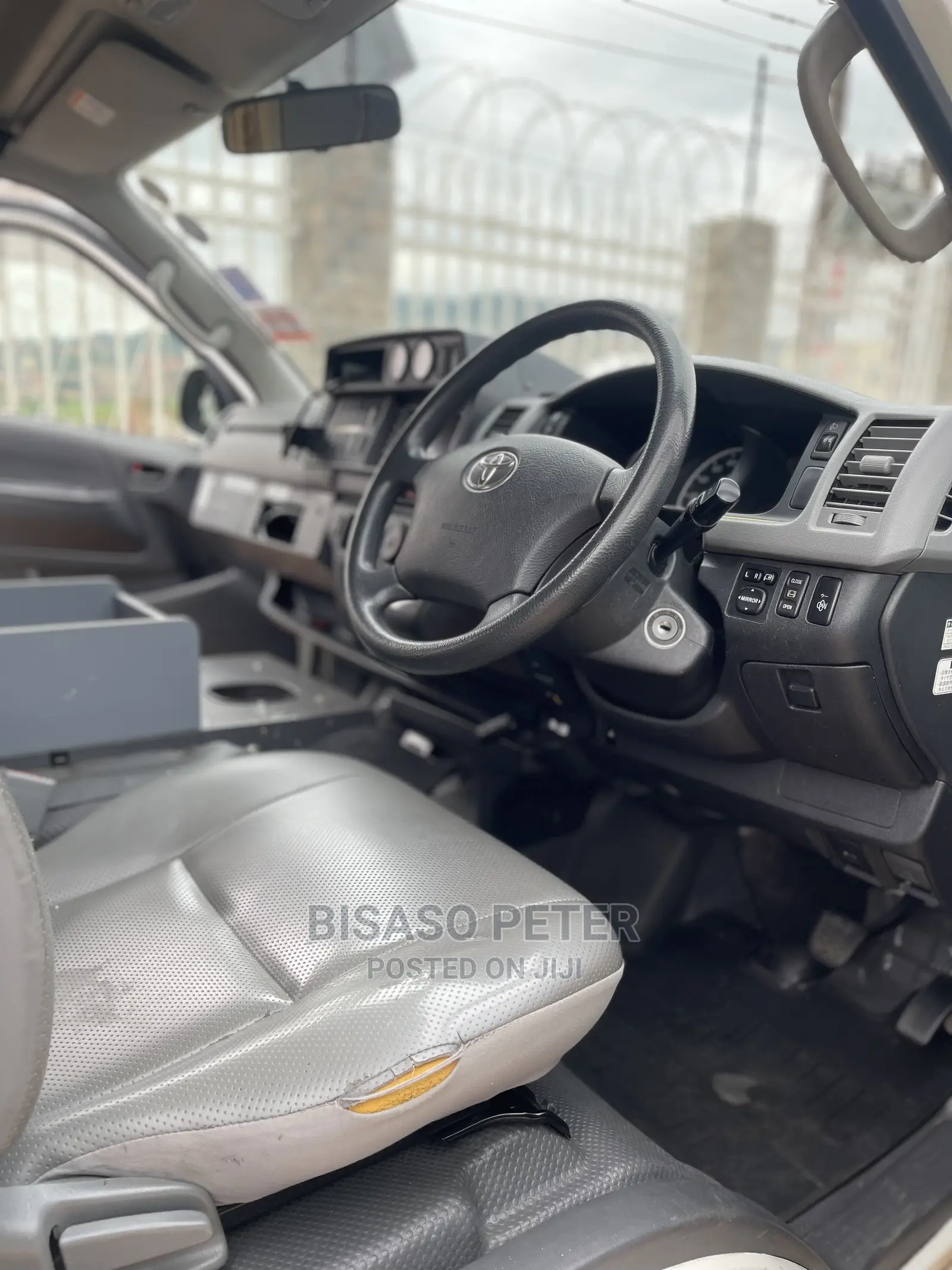 Toyota HiAce 2008 White