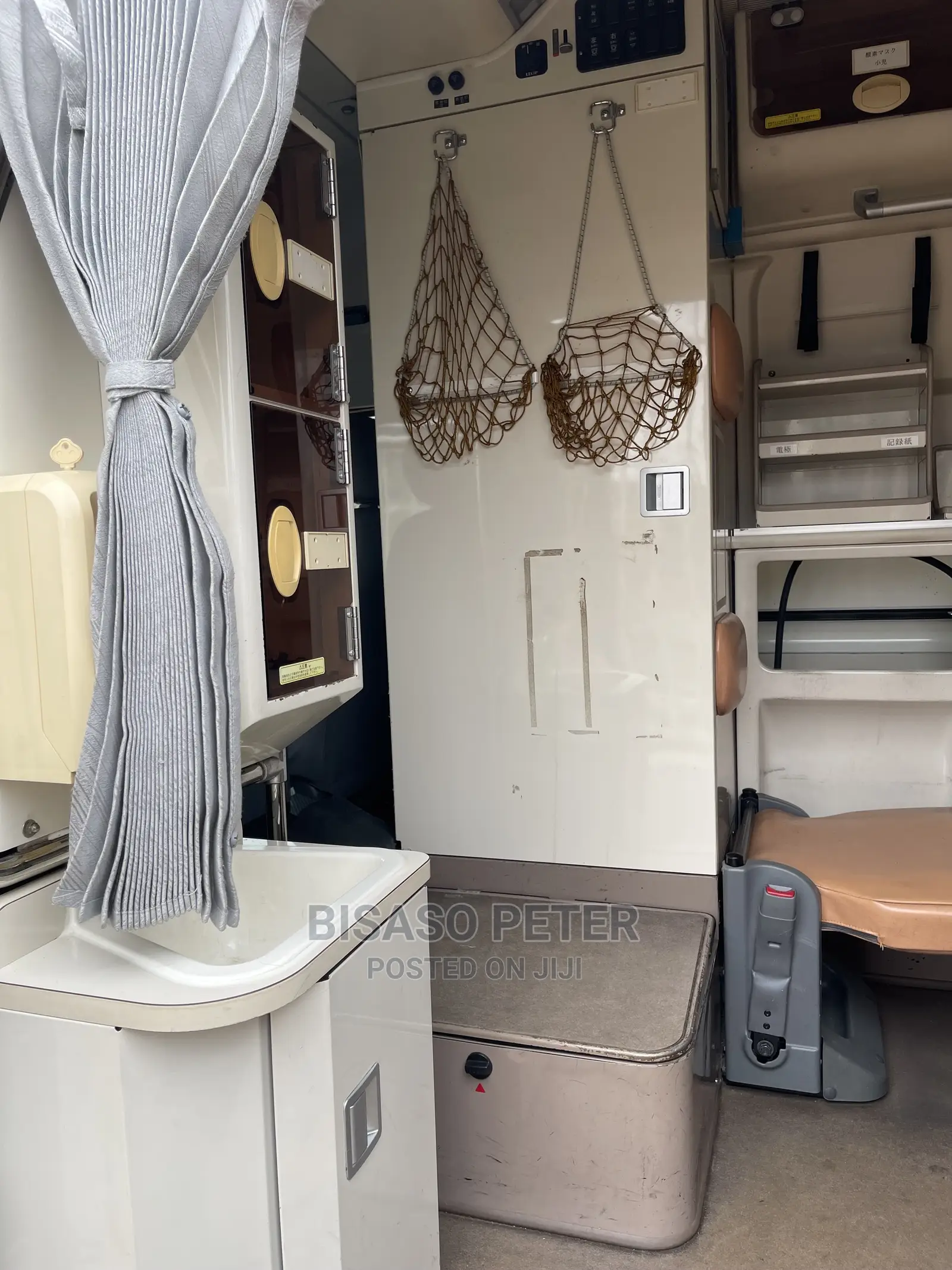 Toyota HiAce 2008 White