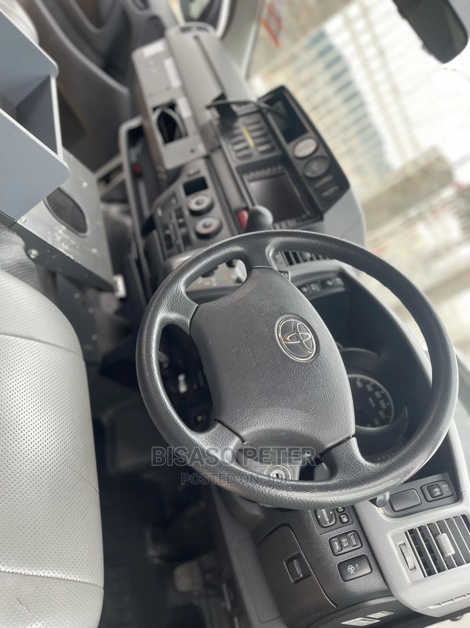 Toyota HiAce 2008 White