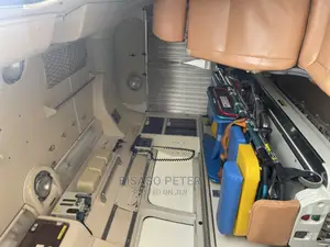 Toyota HiAce 2008 White
