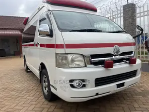 Toyota HiAce 2008 White
