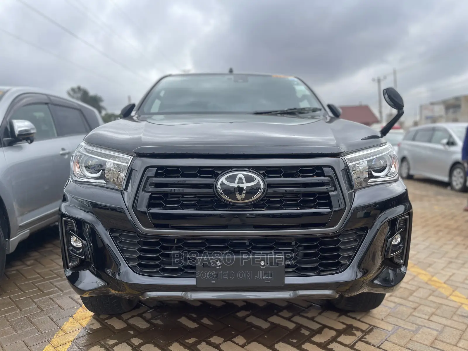 Toyota Hilux 2019 Black