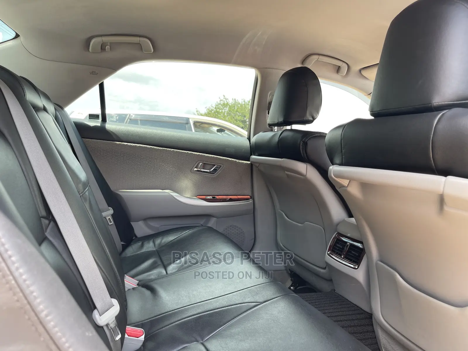 Toyota Crown 2009 White
