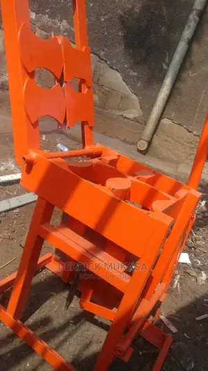 Manual Pavers Machine