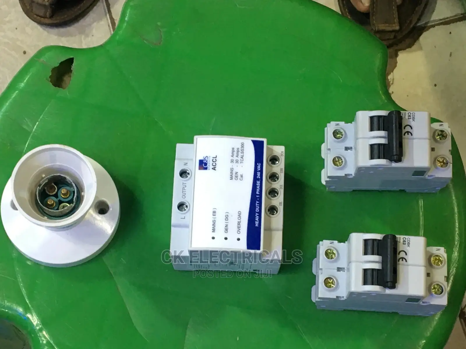 Rail Automatic Change Over (All Amps Available)