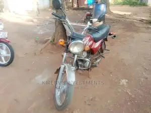Bajaj Boxer 100 2016 Red