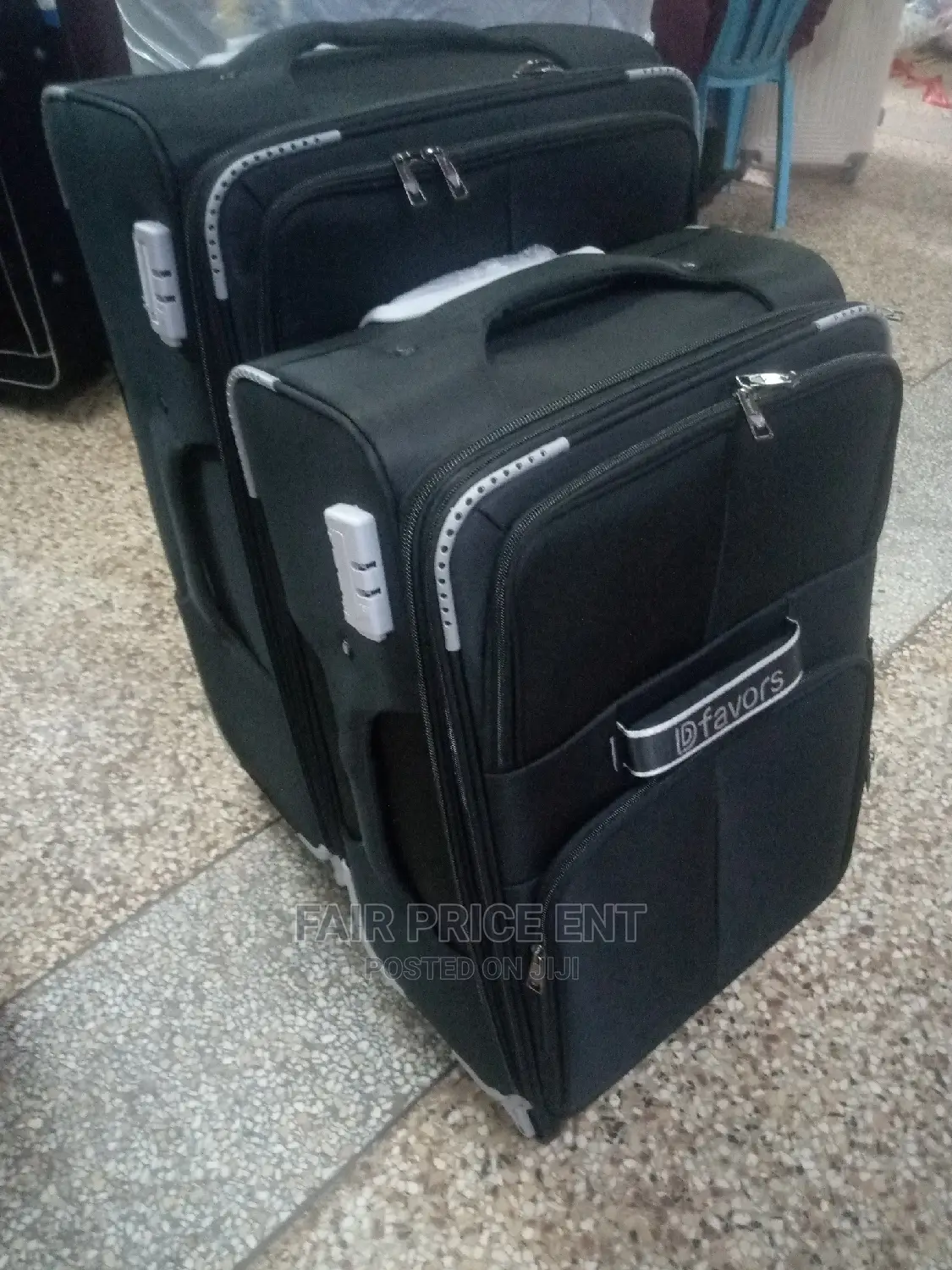 Cloth Suitcases Medium ( Black)