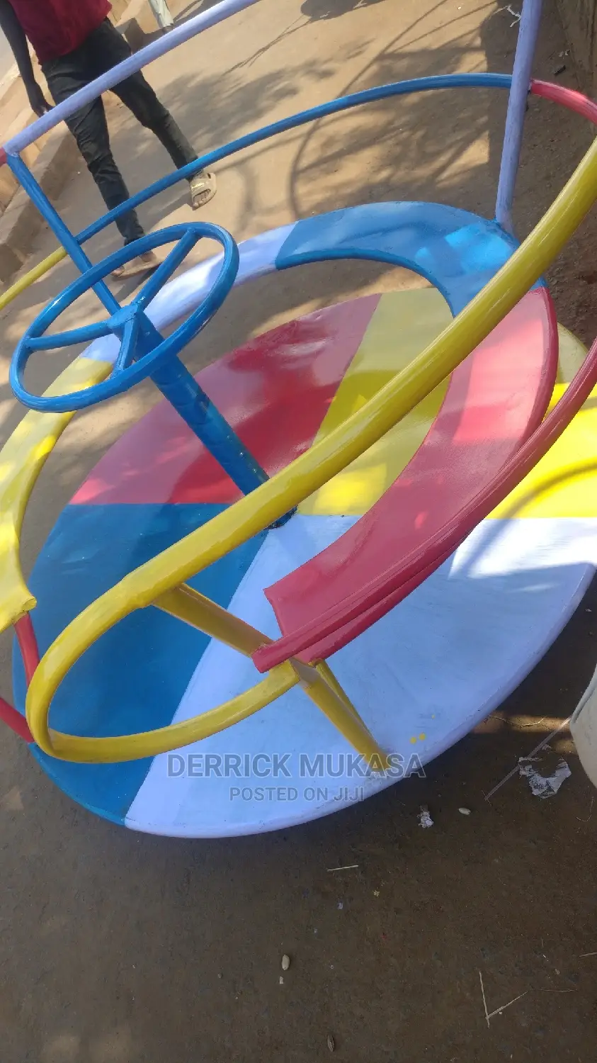 Circular Plate Swing