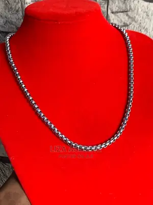 Simple Men’S Necklaces Available