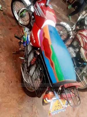 Bajaj Boxer 100 2012 Orange