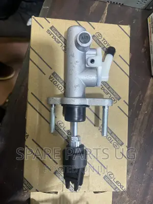 Hilux Revo Upper Clutch Cylinder