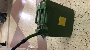 Metal Jerrycans for Flue