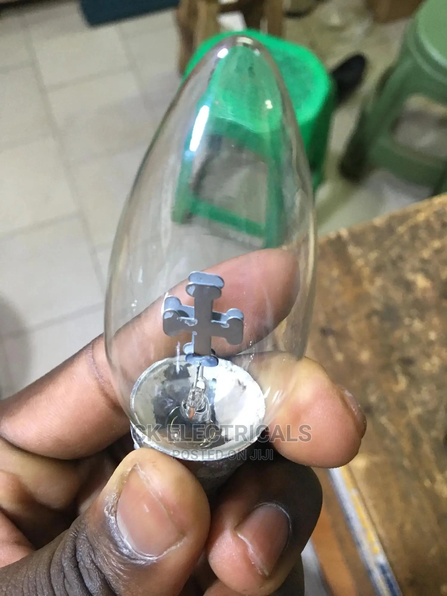 Flicking Bulb (Church Bulbs) Flicker