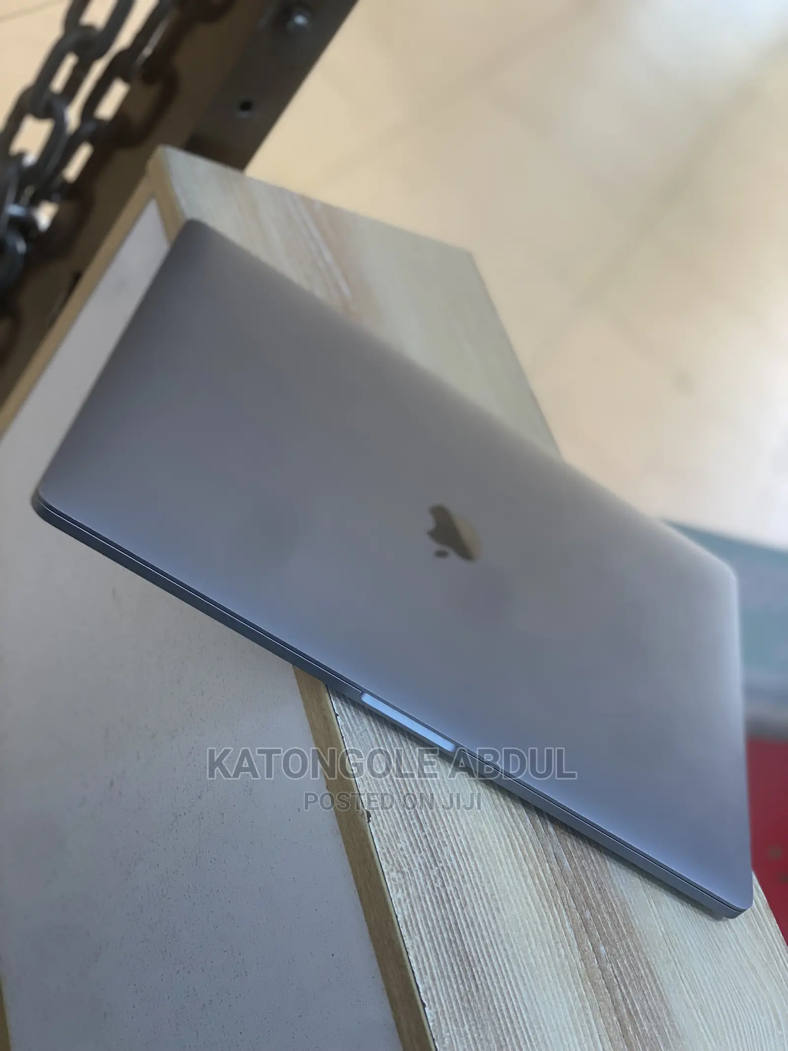 New Laptop Apple MacBook Pro 16GB Intel Core I9 SSD 1T