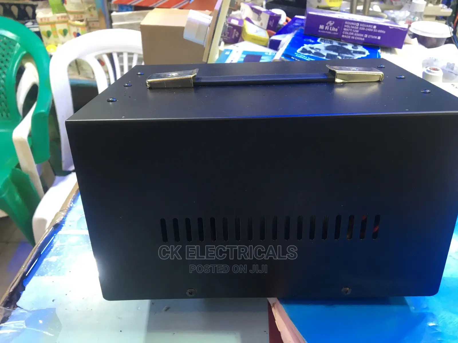 Stabilizer 2000watts Step Up and Down